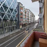 Elegant 2Bdr Apartment With A Balcony