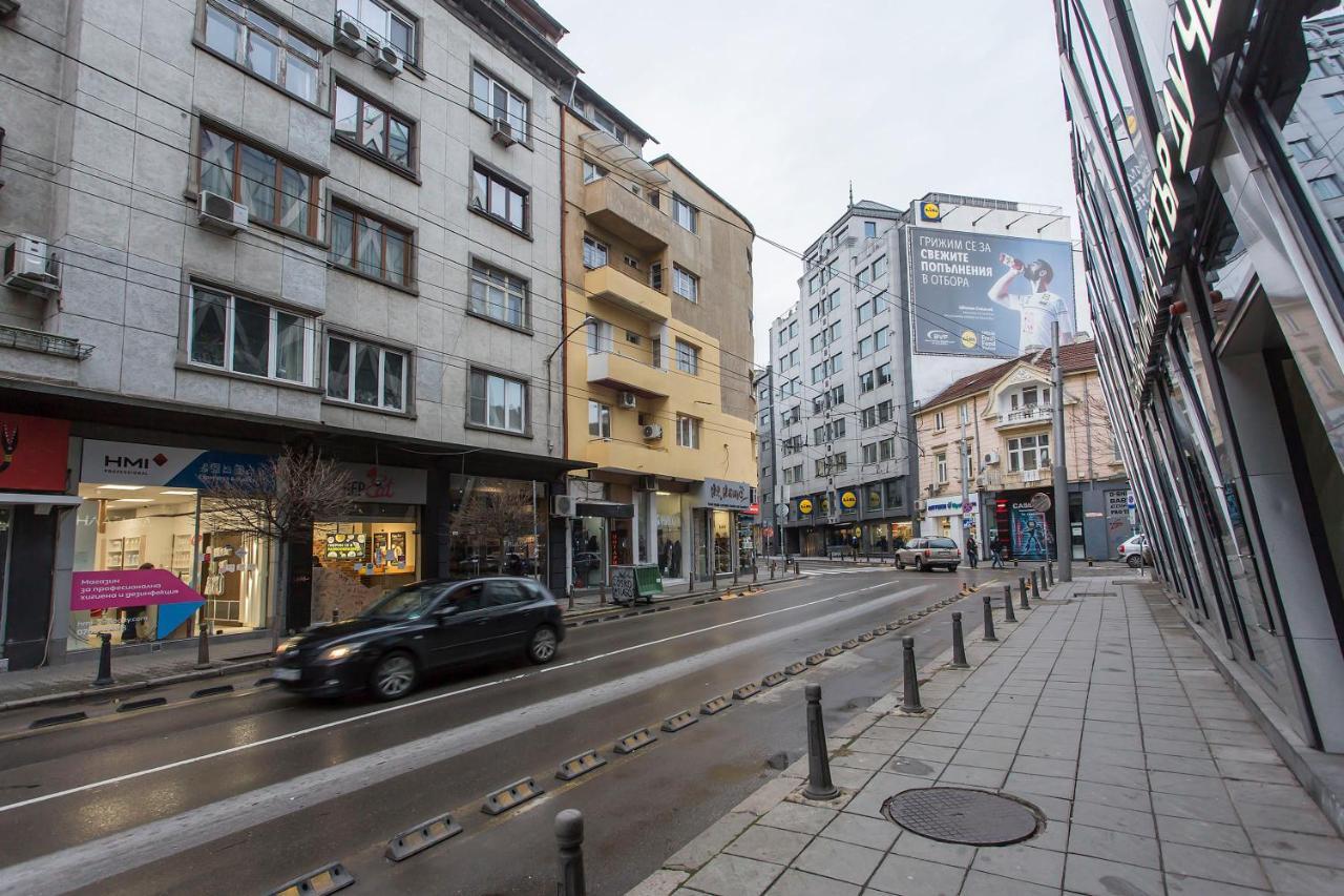 Elegant 2bdr With A Balcony Apartemen